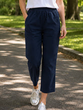 Load image into Gallery viewer, Maglia Supreme Cropped Pant 681 - Navy