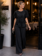 Load image into Gallery viewer, Kleio Dimensional Daisy Motif Top 61771 - Black
