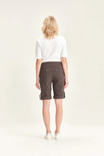 Load image into Gallery viewer, Verge Acrobat Rolled Short - Gravel