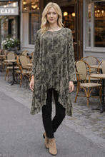 Load image into Gallery viewer, Alembika Top AT741A - Aquarelle