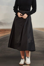 Load image into Gallery viewer, Verge Stroll Skirt 9643BR - Black