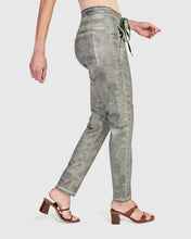 Load image into Gallery viewer, Alembika Iconic Jeans RP274S - Saladine
