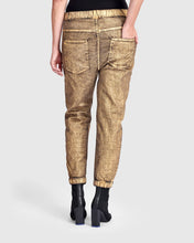 Load image into Gallery viewer, Alembika Boyfriend Jogger AP623G - Gold
