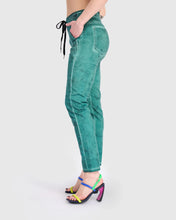 Load image into Gallery viewer, Alembika Washed Iconic Stretch Jeans RP350 - Aqua