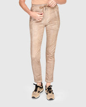 Load image into Gallery viewer, Alembika Serpent Iconic Stretch Jean SP622C - Cream
