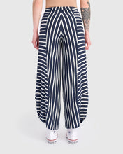 Load image into Gallery viewer, Alembika SP713 Punto Pant - Navy White Stripe
