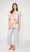 Load image into Gallery viewer, Dolcezza Gardenia Blouse 25700