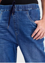 Load image into Gallery viewer, Alembika Weekend Boyfriend Jean AP621D - Denim