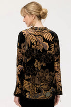 Load image into Gallery viewer, Johnny Was The Audrey Shirt with Shirt Tail Hem - C13725-9