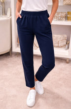 Load image into Gallery viewer, Maglia Oasis Jogger Pant 695N - Navy