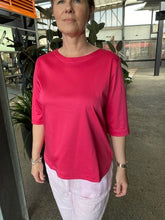 Load image into Gallery viewer, Foil Shore Bet Top CFO8303 - Raspberry