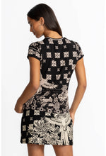 Load image into Gallery viewer, Johnny Was Janie Favourite Tee 13525 - Myna