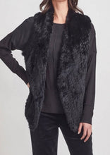 Load image into Gallery viewer, Verge Lush Vest - Black