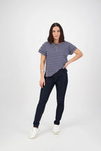 Load image into Gallery viewer, Vassalli Skinny Leg Full Length Contrast Stitch Denim Pull Up Jean
