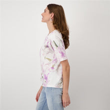 Load image into Gallery viewer, Monari Lavender Roses Tee
