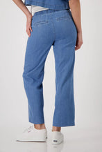 Load image into Gallery viewer, Monari Sarah Basic Jeans 410548 - Light Denim
