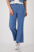 Load image into Gallery viewer, Monari Sarah Basic Jeans 410548 - Light Denim
