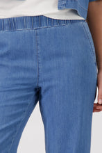 Load image into Gallery viewer, Monari Sarah Basic Jeans 410548 - Light Denim
