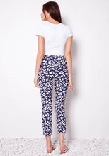Load image into Gallery viewer, UP 28in Florist Petal Pant 68422 - Florist
