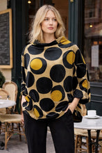 Load image into Gallery viewer, Alembika Velvet Eclipse Top 720E - Black Eclipse
