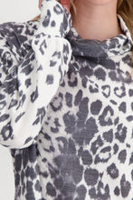 Load image into Gallery viewer, Monari Snow Leopard Sweater 808548 - Snowfall
