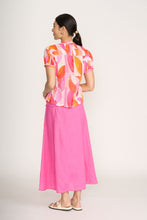 Load image into Gallery viewer, Foil Ultimate Crush Cap Sleeve Shirt CFO8214 - Feeling Peachy
