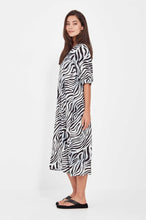 Load image into Gallery viewer, Verge Casey Dress 9987 - Print
