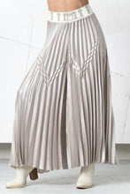 Load image into Gallery viewer, Elisa Cavaletti Sun Ray Pleated Pant EJP256023505 - Taupe
