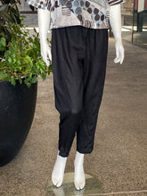 Load image into Gallery viewer, See Saw Linen 7/8 Seam Detail Pant with Split - Black
