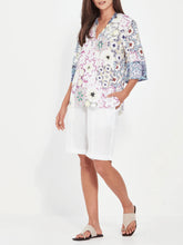 Load image into Gallery viewer, Verge Illusion Top 9963 - Tile Print
