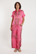 Load image into Gallery viewer, Lulusoul Maasai Shirt LLS08 - Fuschia
