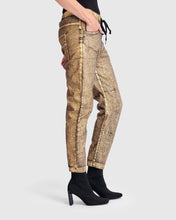 Load image into Gallery viewer, Alembika Boyfriend Jogger AP623G - Gold
