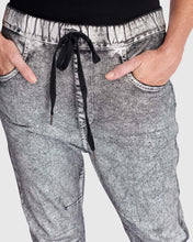 Load image into Gallery viewer, Alembika Boyfriend Jogger AP623S - Silver
