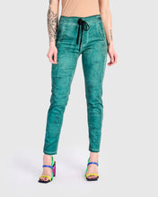 Load image into Gallery viewer, Alembika Washed Iconic Stretch Jeans RP350 - Aqua
