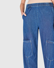 Load image into Gallery viewer, Alembika Papaya Relaxed Pant SP610D - Denim
