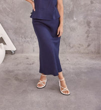 Load image into Gallery viewer, See Saw Linen Bias Slip Skirt - Navy
