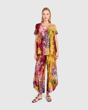 Load image into Gallery viewer, Alembika Trapeze Top ST837 - Petals
