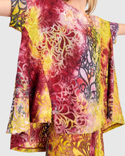 Load image into Gallery viewer, Alembika Trapeze Top ST837 - Petals
