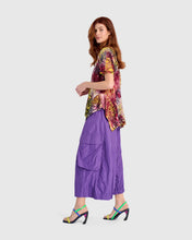 Load image into Gallery viewer, Alembika Flounce Tee ST838P - Petals
