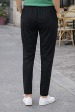 Load image into Gallery viewer, Lauren Como Studio Pant - Black
