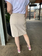 Load image into Gallery viewer, Up! 22 Inch Printed Skirt 70437SUP - Linen
