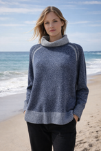 Load image into Gallery viewer, Maglia Two Tone Jumper 689 - Denim
