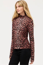 Load image into Gallery viewer, Johnny Was Janie Favourite Long Sleeve Tee T17525-9 - Leopard
