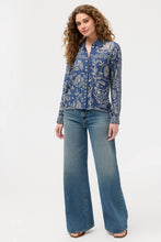 Load image into Gallery viewer, Johnny Was Vaelis Button Shirt W19226-1 - Blue
