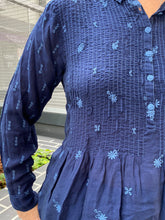 Load image into Gallery viewer, Johnny Was Flower Zoyla Blouse - Blue Night
